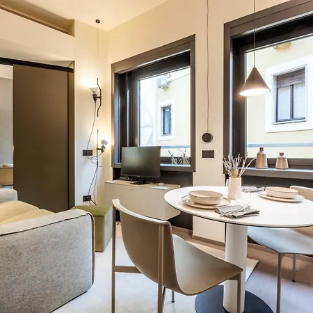 Apartment Exclusive Retreat Few Steps From Duomo - Apt 8